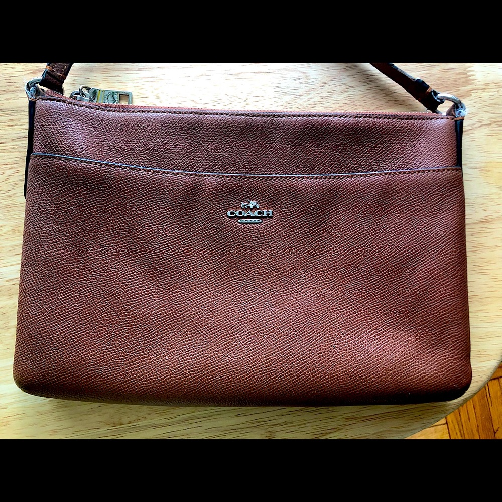 Coach light brown leather crossbody purse (used)